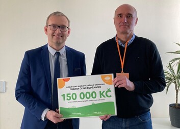 Díky projektu Globus Lepší svět 2023 bude podpořená rodina se dvěma handicapovanými chlapci 