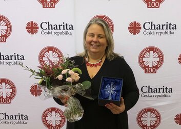 Petra Vohlídalová z Domu sv. Pavla v Českých Budějovicích získala Cenu Charity České republiky za rok 2023 