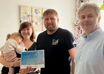 Charita České Budějovice a známá restaurace U Černého koníčka dopřála úsměv celé rodině. 