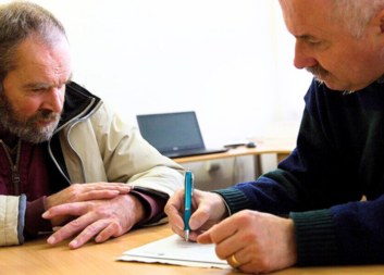 Probíhá čtvrté kolo Milostivého léta. Pokud Vás trápí dluhy, pomůžeme Vám je řešit